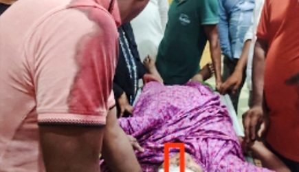 নোয়াখালীতে ঘরে ডুকে বৃদ্ধাকে হত্যা শরীরে থাকা স্বর্ণালংকার লুট