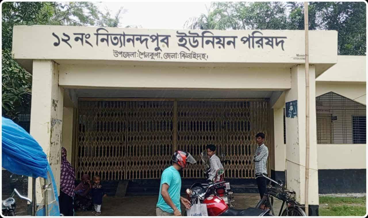 ঝিনাইদহে বিএনপি নেতা ইউনিয়ন পরিষদে তালা দেওয়া অভিযোগে আটক ৬ জন