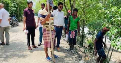 শ্যামনগরে অবৈধ পাইপ উচ্ছেদে পানি উন্নয়ন বোর্ডের অভিযান