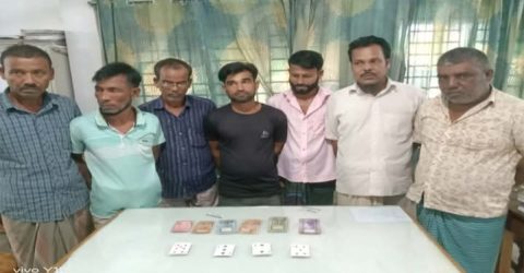 নাসির নগরে জুয়ার আসর থেকে ০৭ জুয়ারি গ্রেফতার, নগদ টাকা সহ জুয়ার সরঞ্জাম জব্দ
