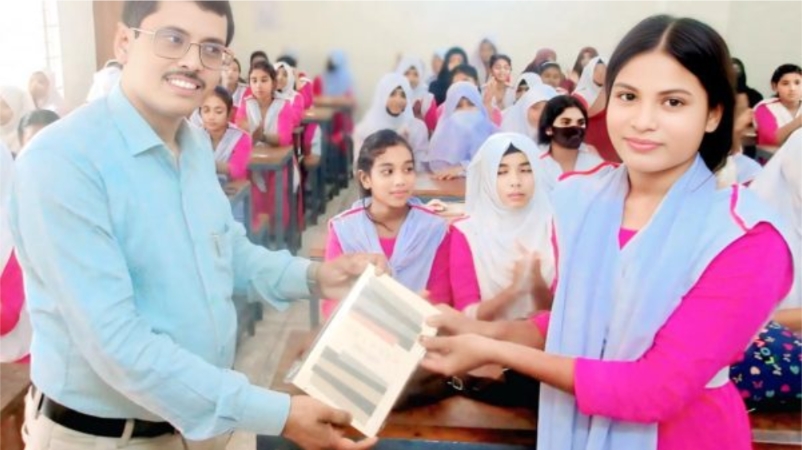 স্বাধীনতার রজতজয়ন্তী উচ্চ বিদ্যালয়ে বাল্য বিয়ে বিরোধী অনুষ্ঠান