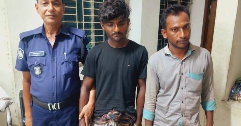 গোবিন্দগঞ্জে যৌথ বাহিনীর অভিযানে ড্রেজার মালিক সহ জরিমানা আটক- ৩