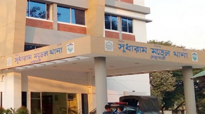 নোয়াখালীতে দফায় দফায়  দুর্ধর্ষ ডাকাতি, নগদ টাকাসহ মালামাল লুট