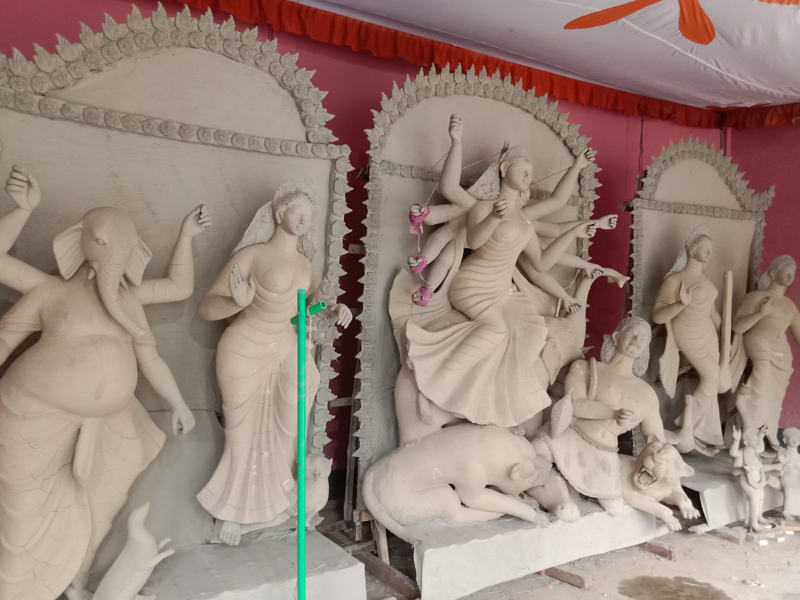 কেন্দুয়ায় ৪২টি পূজা মন্ডপে শারদীয় দুর্গাপূজা উৎসবের প্রস্তুতি