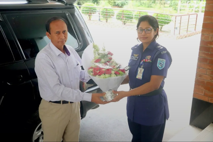 শারদীয় দুর্গাপূজা নির্বিঘ্নে আনন্দঘন পরিবেশে উদযাপন উপলক্ষে গাইবান্ধা জেলা পুলিশের উদ্যোগে মতবিনিময়