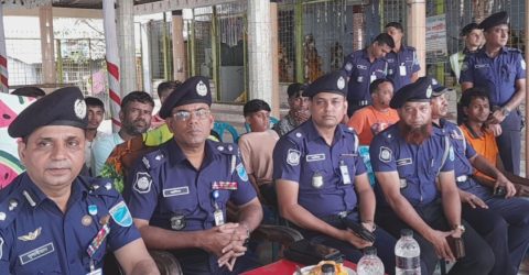 ভাঙ্গায় বিভিন্ন পূজা মন্ডপ পরিদর্শন করলেন অতিরিক্ত ডিআইজি মোহাম্মদ সুলাইমান