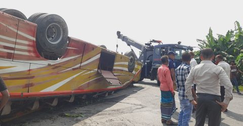 ভাঙ্গায় সড়ক দুর্ঘটনায় নারী নিহত