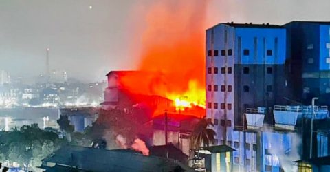 রূপগঞ্জে শবনম অয়েল কারখানায় অগ্নিকান্ডে বিপুল পরিমাণ ক্ষতি