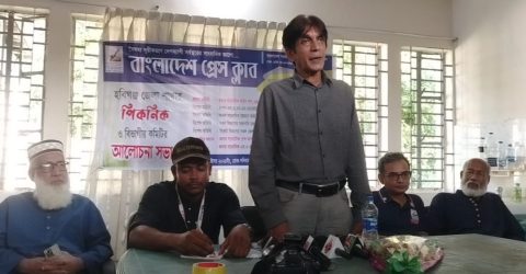 সাংবাদিকদের নিরাপত্তা নিশ্চিত করা সরকারের দায়িত্ব বলেনঃ সাংবাদিক ফরিদ খান