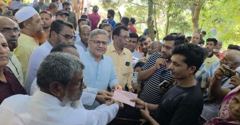 সদরপুরে দৃষ্টিনন্দন বাঁশের সাঁকো উদ্বোধন করলেন কৃষকদলের সাধারণ সম্পাদক শহিদুল ইসলাম বাবুল