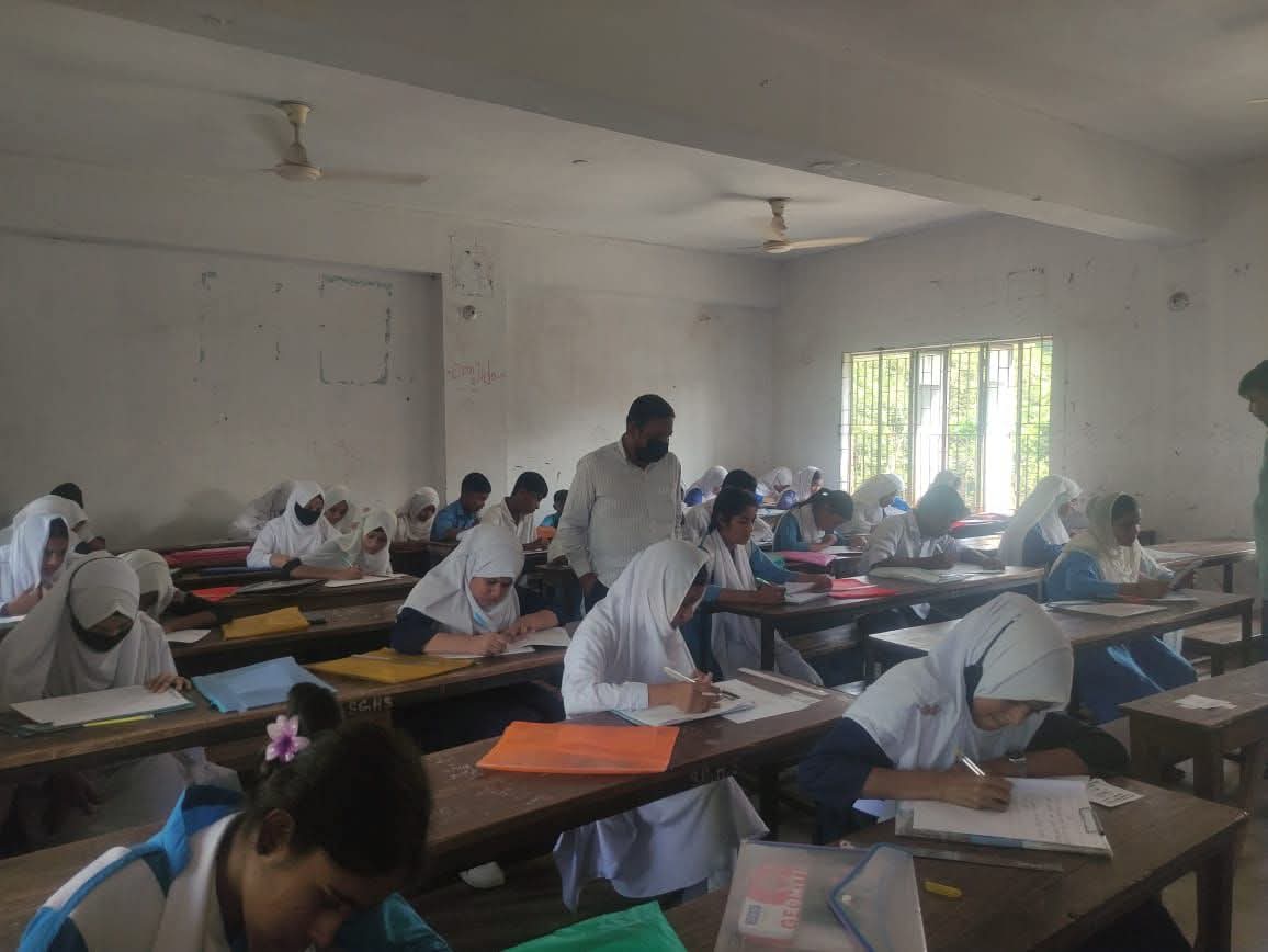 ডা: মোস্তফা হাজেরা ফাউন্ডেশনের বৃত্তি পরীক্ষা অনুষ্ঠিত