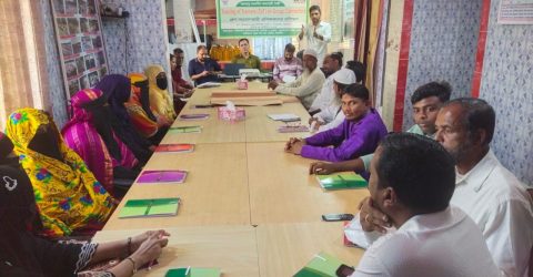 বাংলাদেশ ও পৃথিবীব্যাপী গ্যাসের বিস্তার বন্ধের দাবিতে পাথরঘাটায় নৌবহর