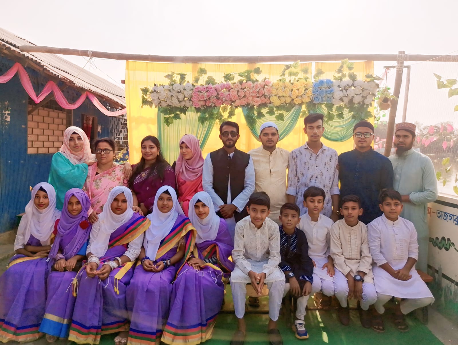 নিউ আইডিয়াল ইন্টাঃ স্কুল’র ৫ম শ্রেণির শিক্ষার্থীদের বিদায় উপলক্ষে মিলাদ ও দোয়া