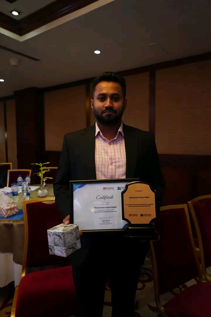 “Best Change Maker” পুরস্কার পেলেন জাতীয় যুবশক্তি (এনসিপি)-র মাহামুদুল হাসান রাকিব