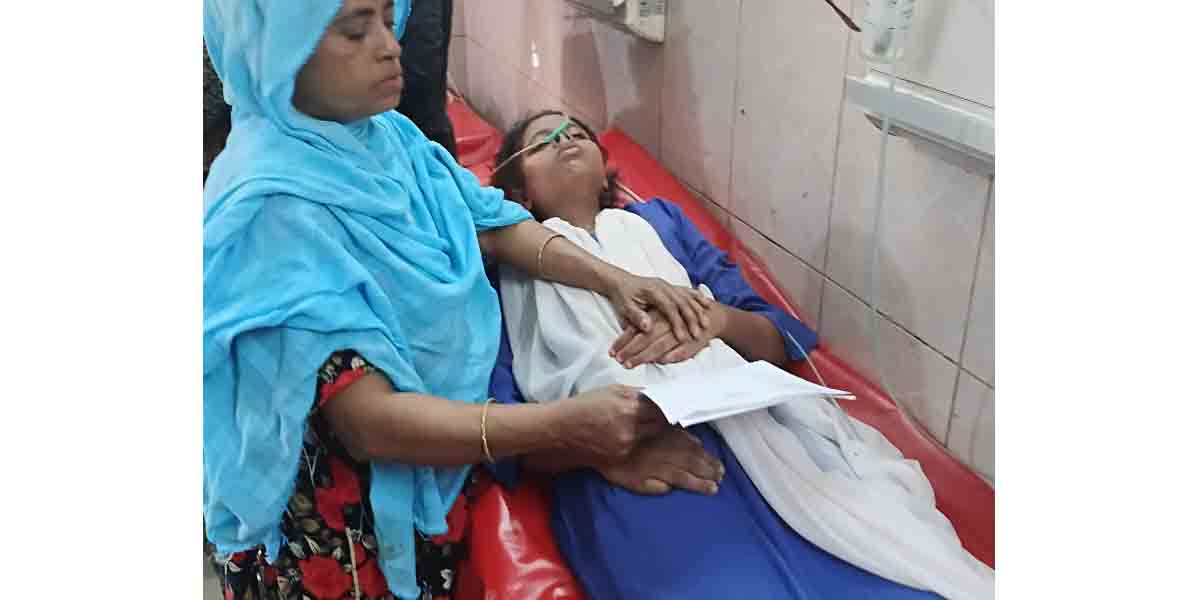 ঠাকুরগাঁওয়ে বিস্কুট খেয়ে ৫ স্কুলছাত্রী অসুস্থ