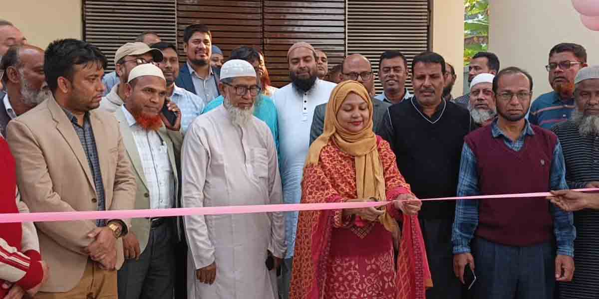 নাটোরের গুরুদাসপুর পৌরসভার নতুন চারতলা পৌরভবন উদ্বোধন