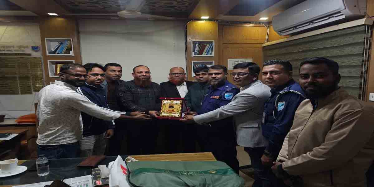 ভাঙ্গা থানার ওসি মোহাম্মদ আশরাফ হোসেনকে বদলি সংবর্ধনা